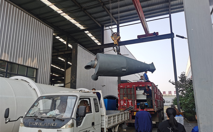 制粒機(jī)生產(chǎn)線裝車 制粒機(jī)生產(chǎn)線裝車