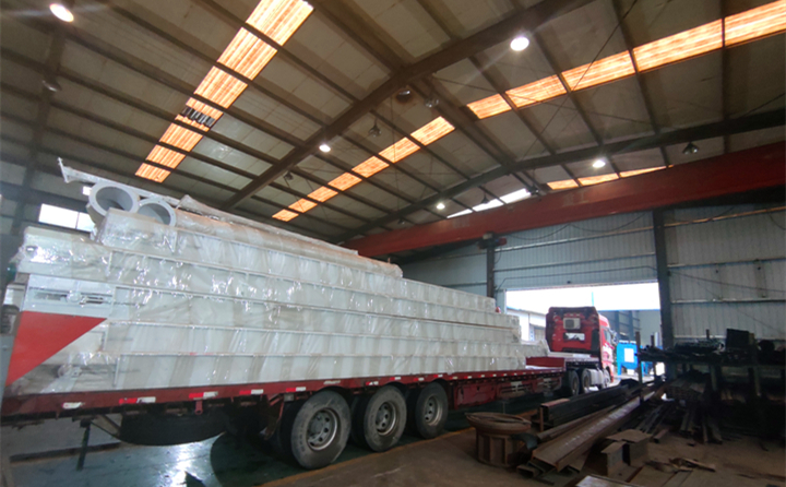 內蒙古顆粒機生產(chǎn)線配套設備裝車完成
