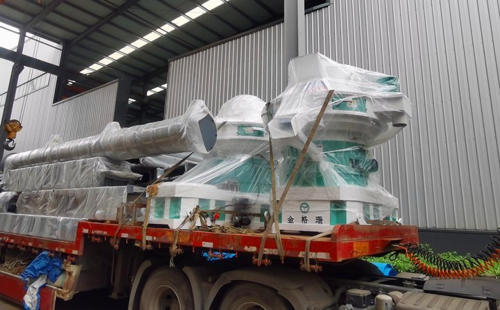 濱州年產(chǎn)8萬噸秸稈顆粒機生產(chǎn)線設(shè)備發(fā)貨