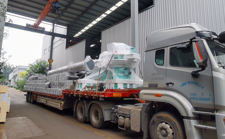 濱州年產(chǎn)8萬噸秸稈顆粒機生產(chǎn)線設(shè)備發(fā)貨